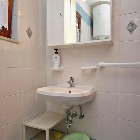 With Parking Space Cizici, Krk - 5469 Appartamento