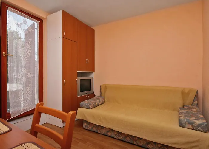 With Parking Space Cizici, Krk - 5469 Dobrinj