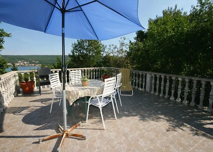 With Parking Space Cizici, Krk - 5469 Apartman Dobrinj