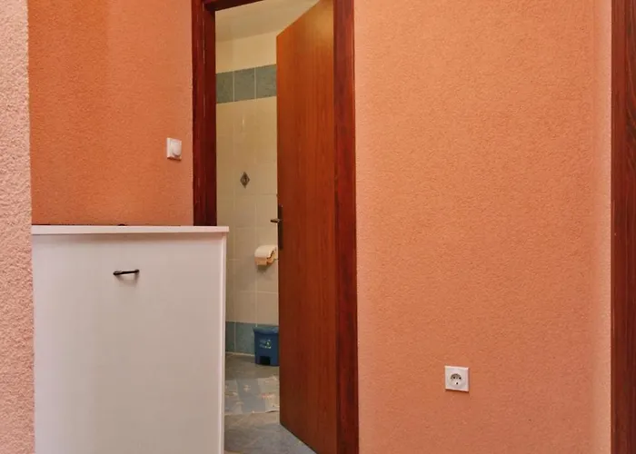 With Parking Space Cizici, Krk - 5469 Apartman