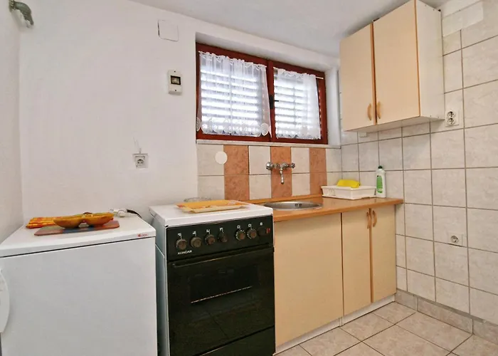 With Parking Space Cizici, Krk - 5469 Dobrinj