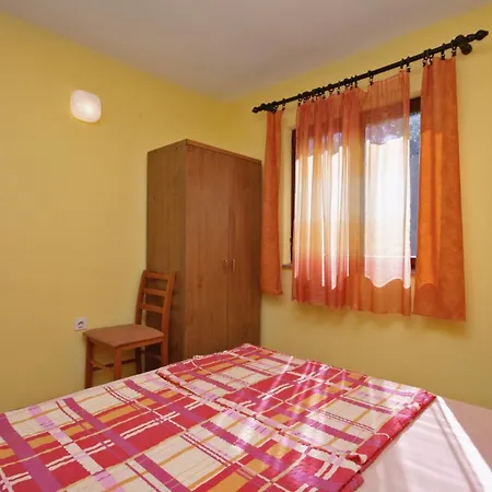 With Parking Space Cizici, Krk - 5469 Dobrinj